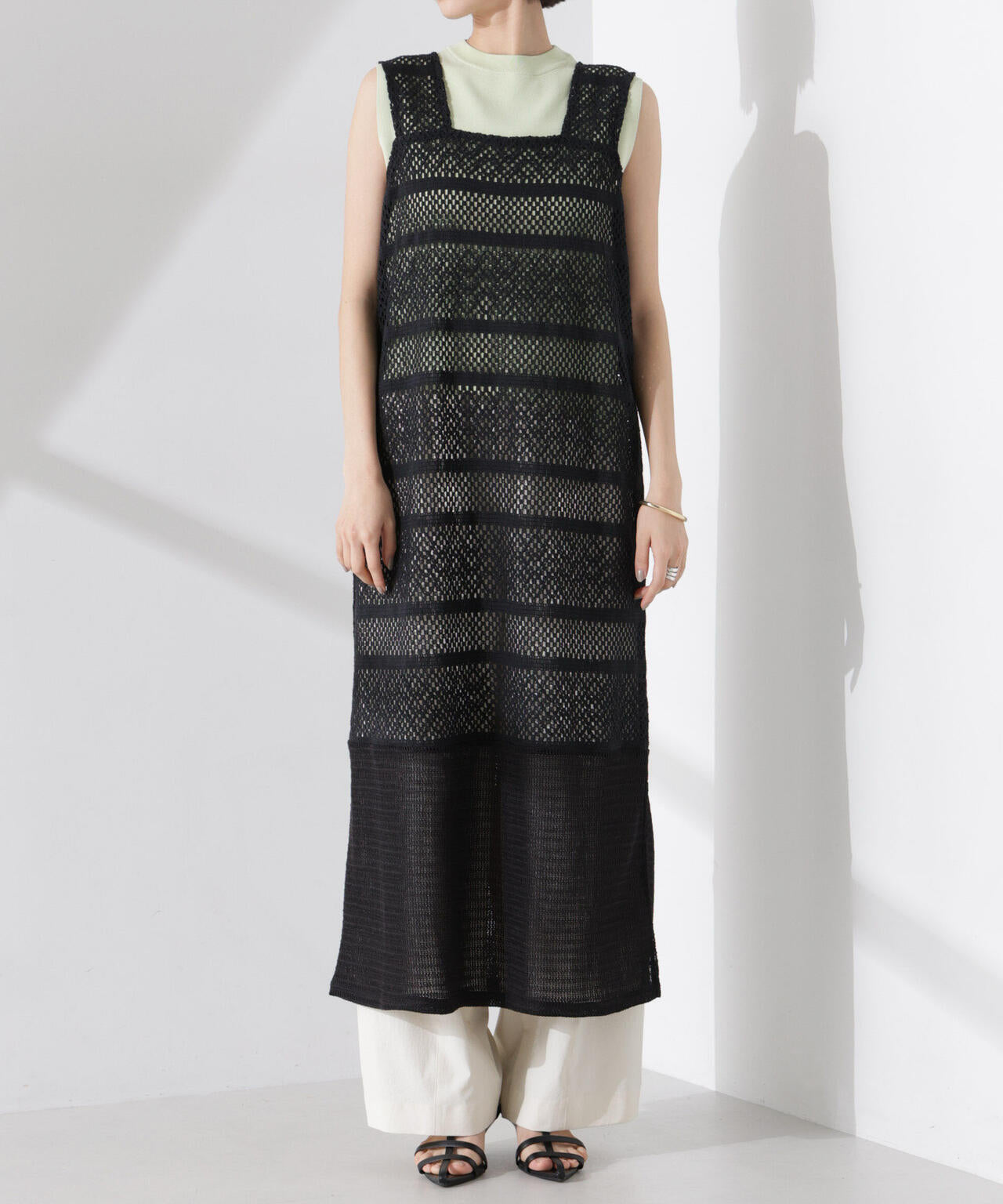 クロシェニット風レースノースリーブワンピース