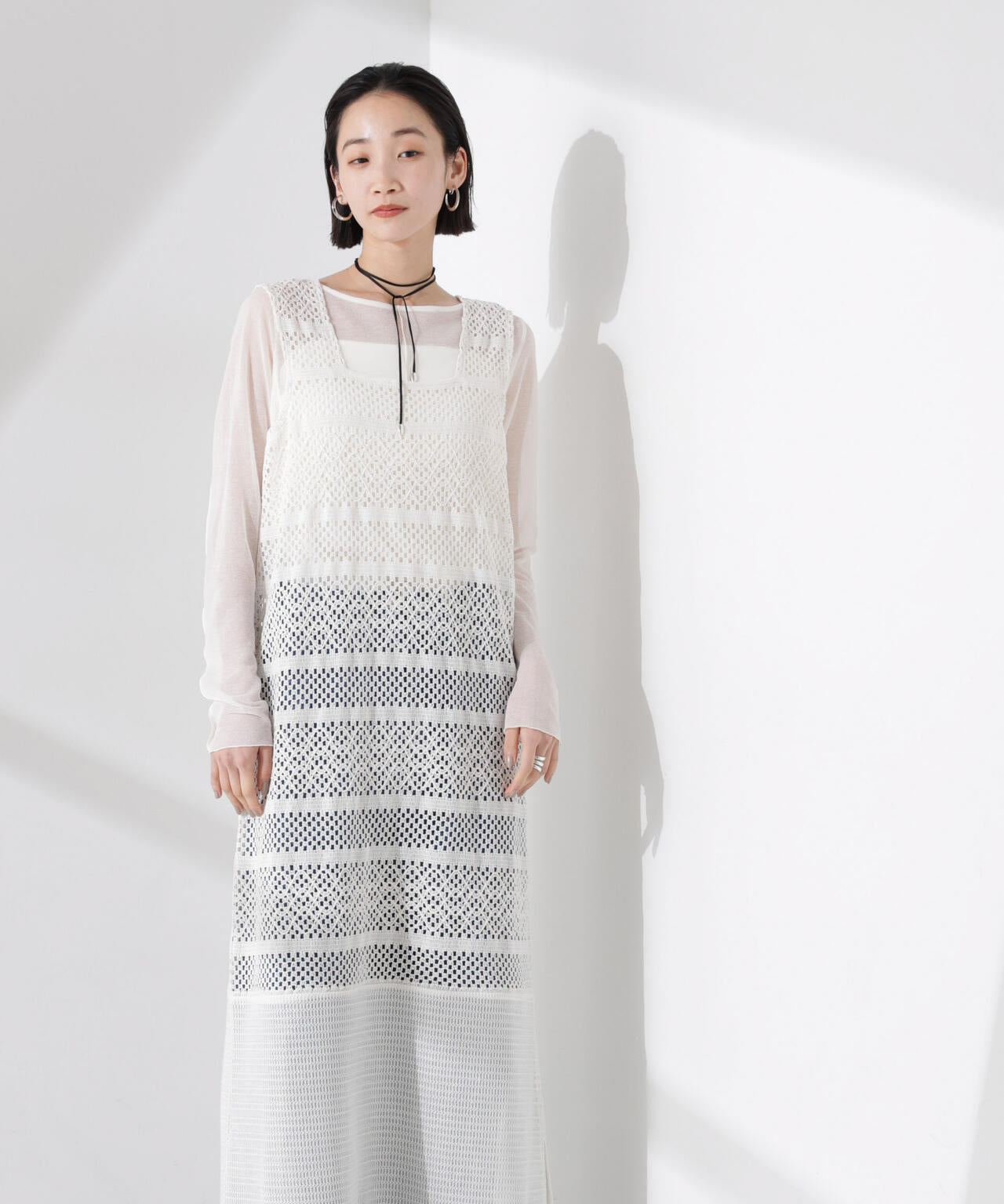 クロシェニット風レースノースリーブワンピース