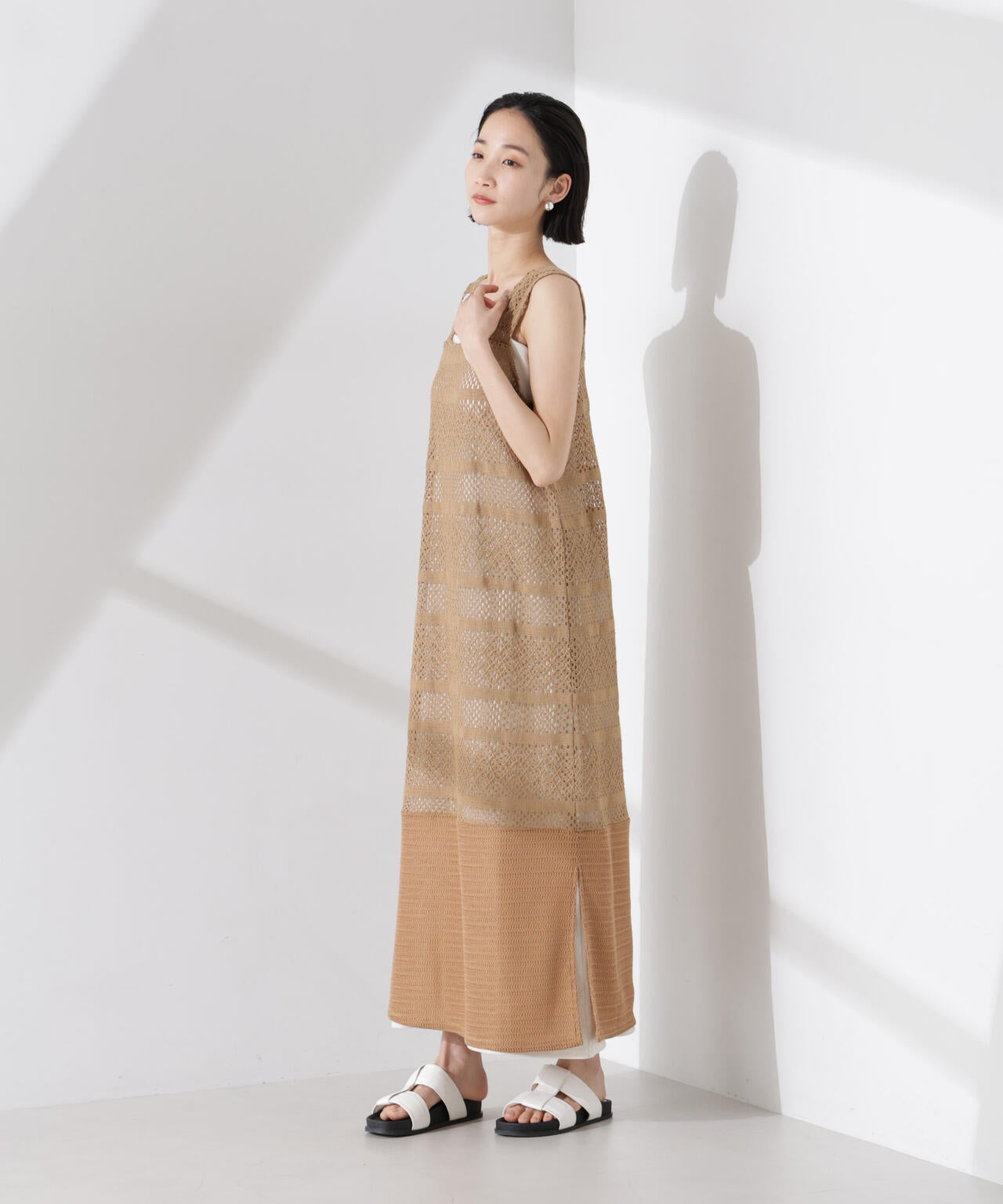 クロシェニット風レースノースリーブワンピース