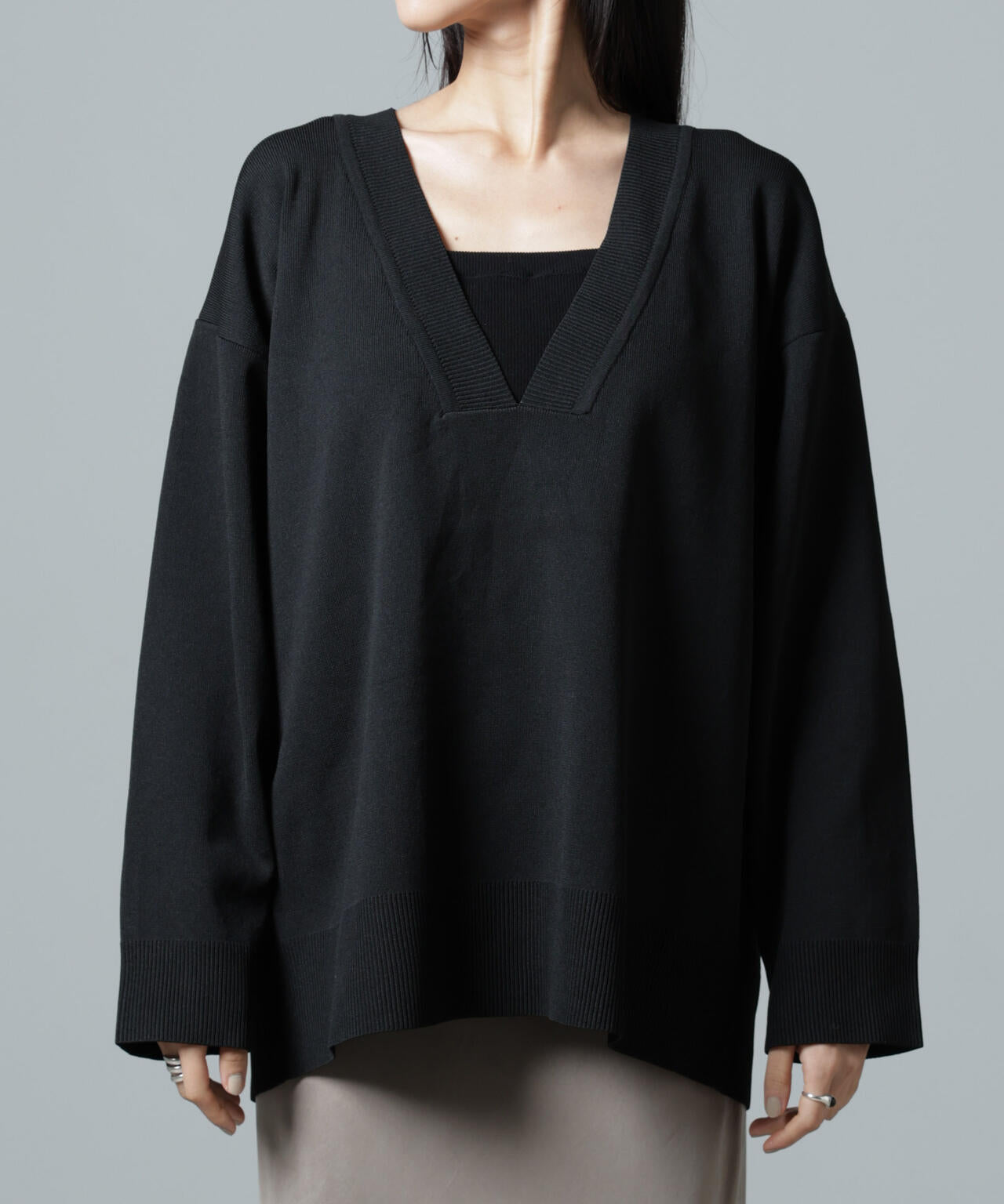 洗濯機洗い可Vネックバックスリットニットトップス