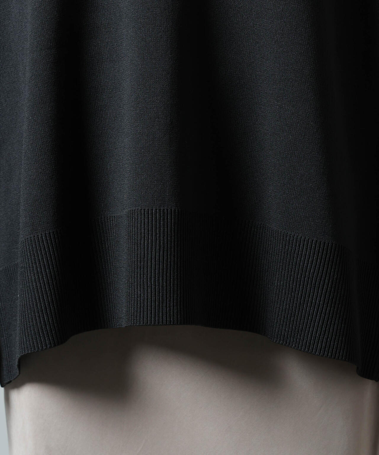 洗濯機洗い可Vネックバックスリットニットトップス