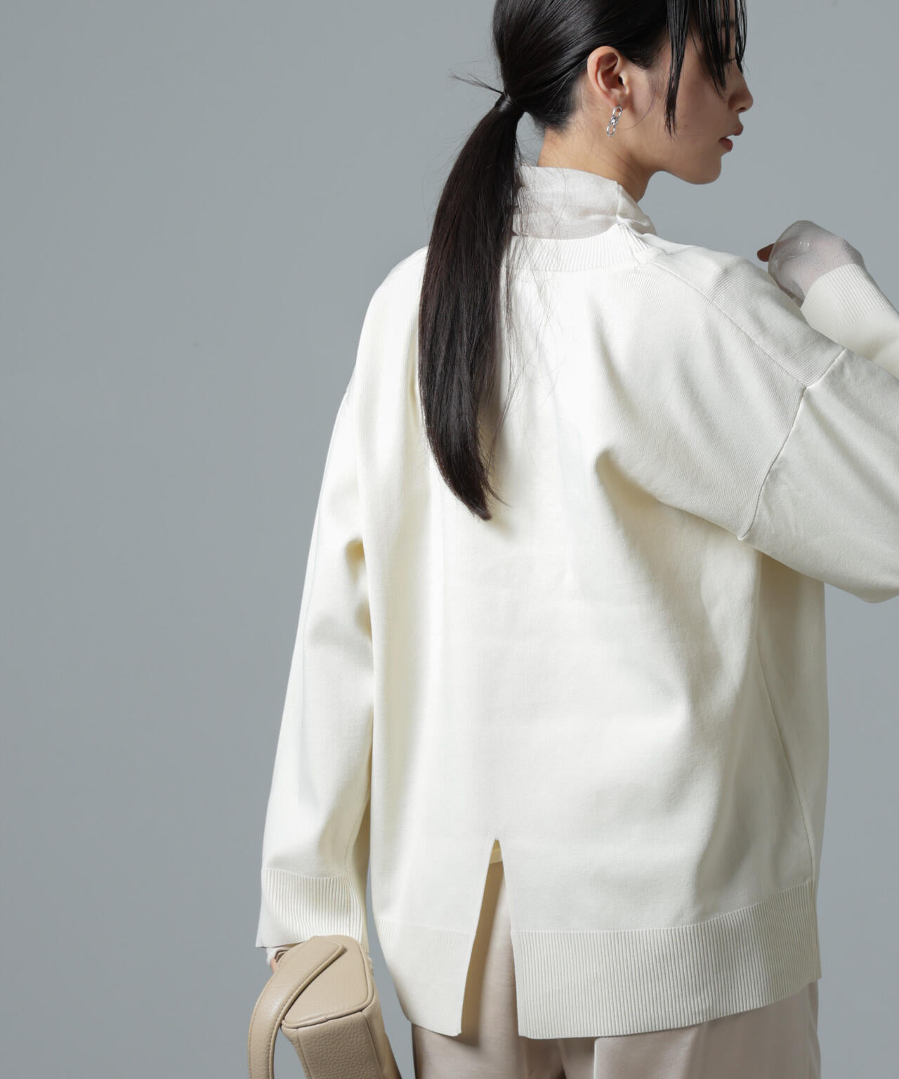 洗濯機洗い可Vネックバックスリットニットトップス