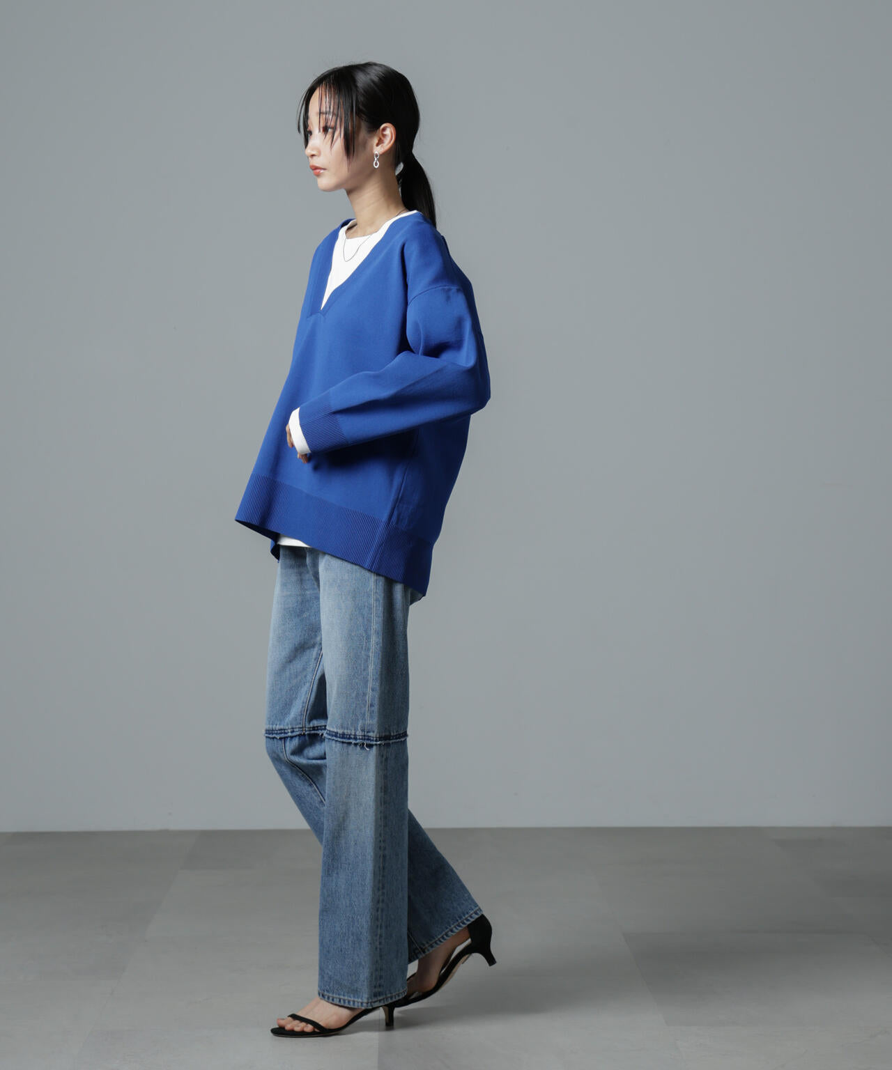 洗濯機洗い可Vネックバックスリットニットトップス