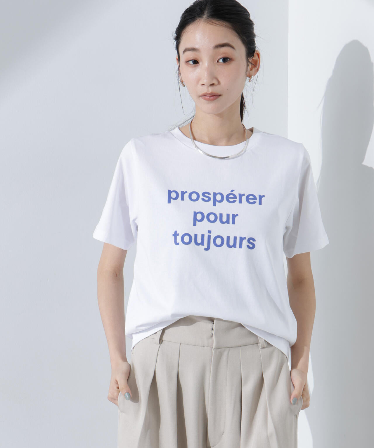 ロゴプリントTシャツ