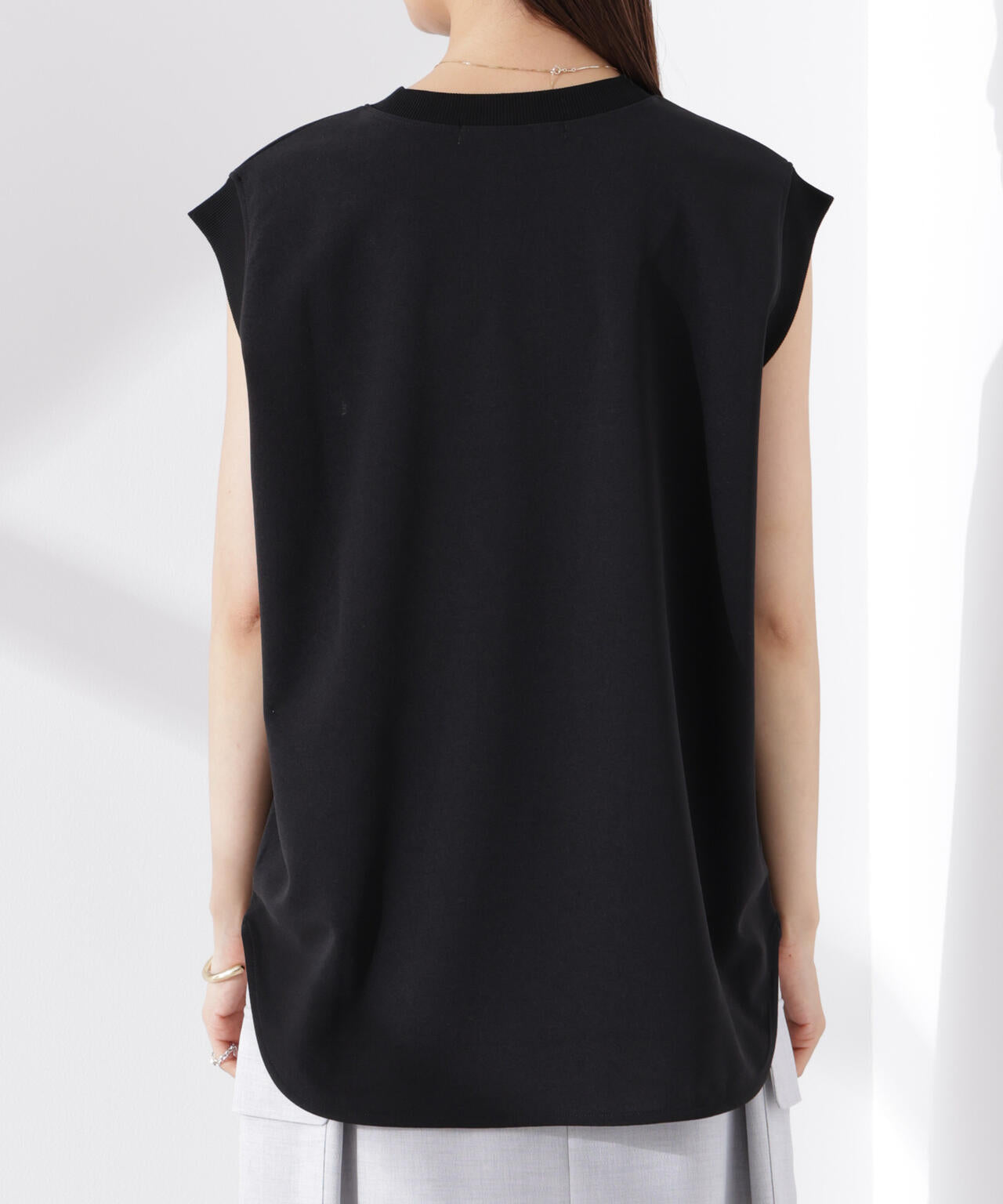 b9843e8f-3b5e-5181-a1d4-7bb0c3ed7e04_Image