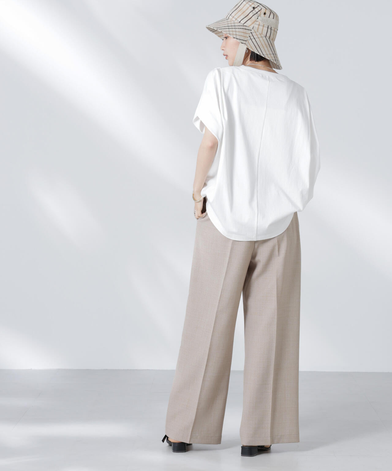 ea42b374-0238-5e92-9dfa-1469c8d3e147_Image