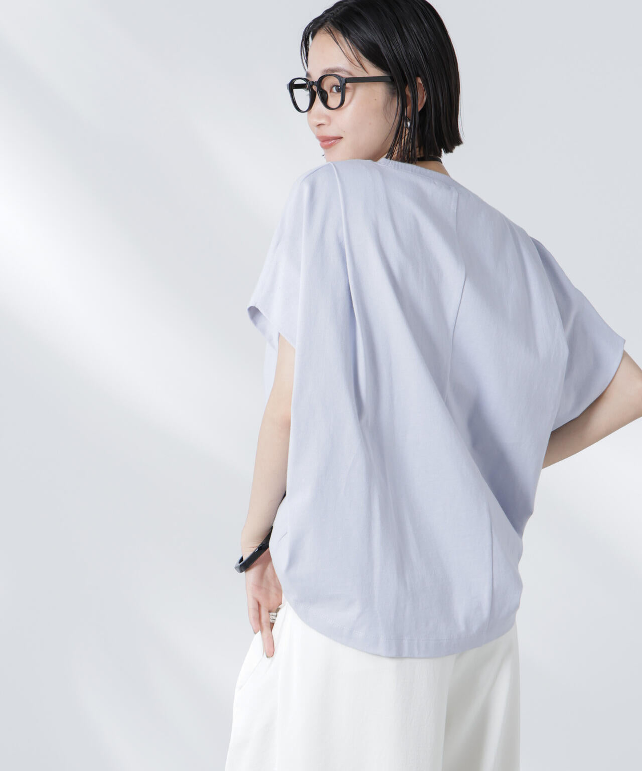 変形スリーブカットトップス