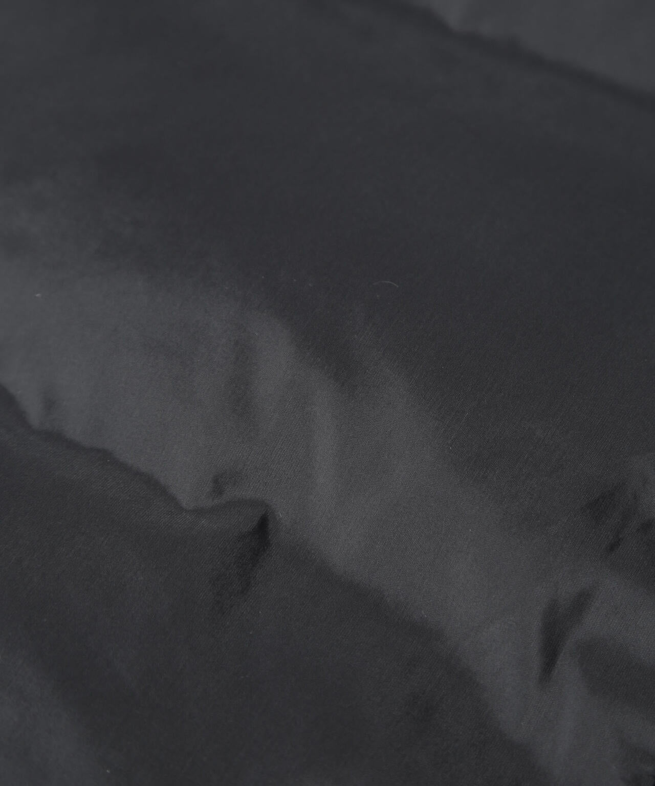 撥水加工ライトダウン フードジップアップベスト