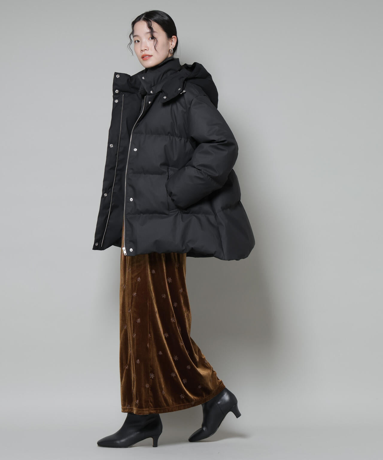 Aラインミドルダウンコート