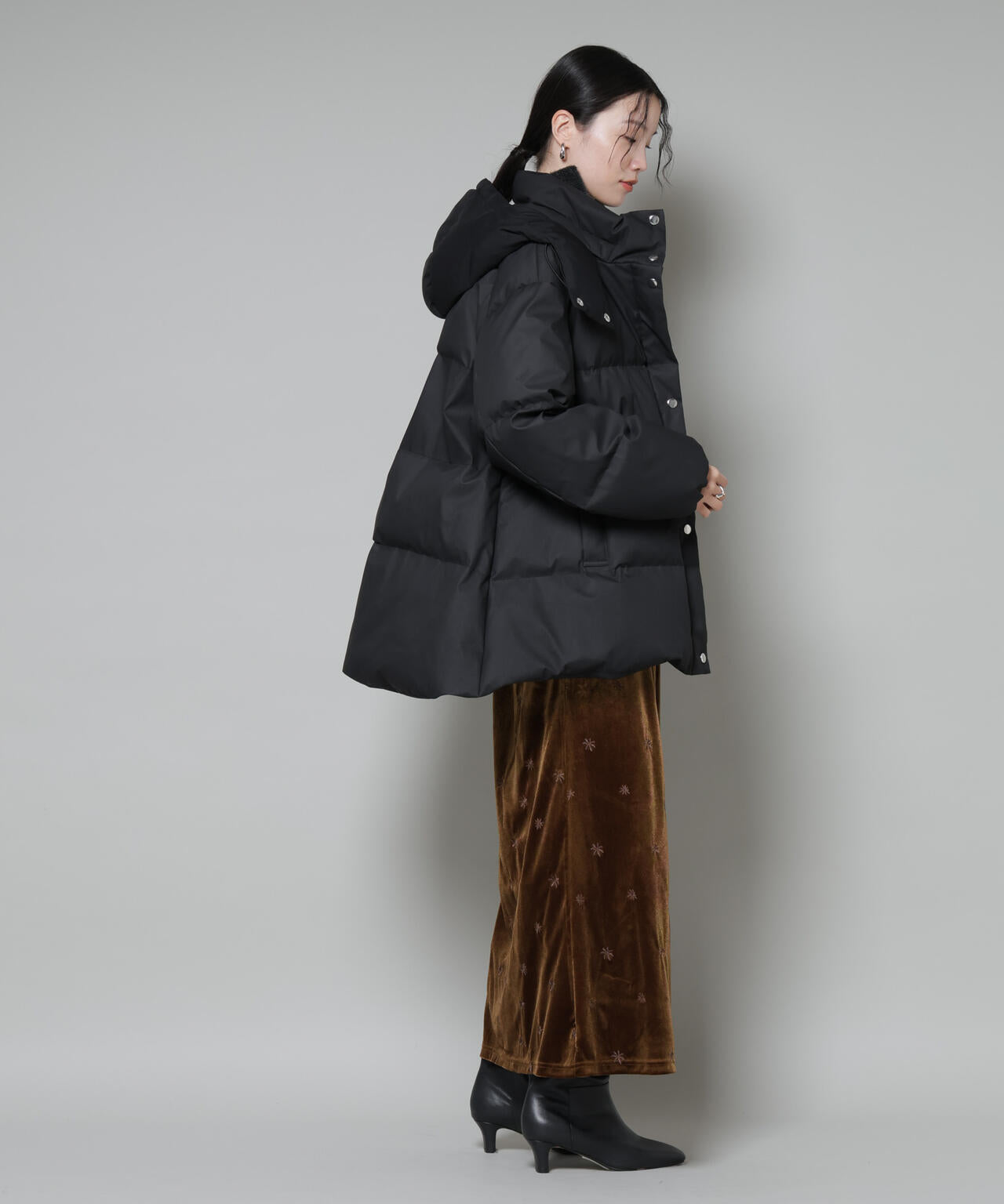 Aラインミドルダウンコート