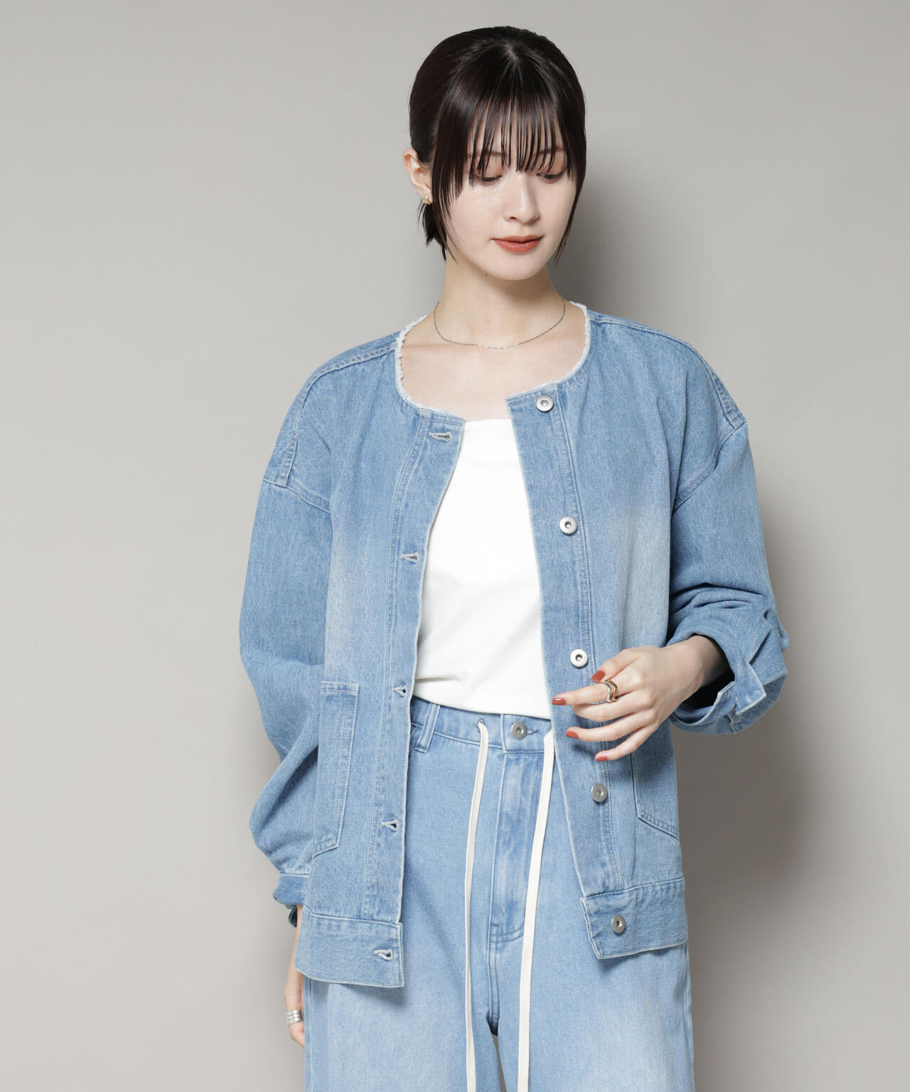 ノーカラーデニムジャケット