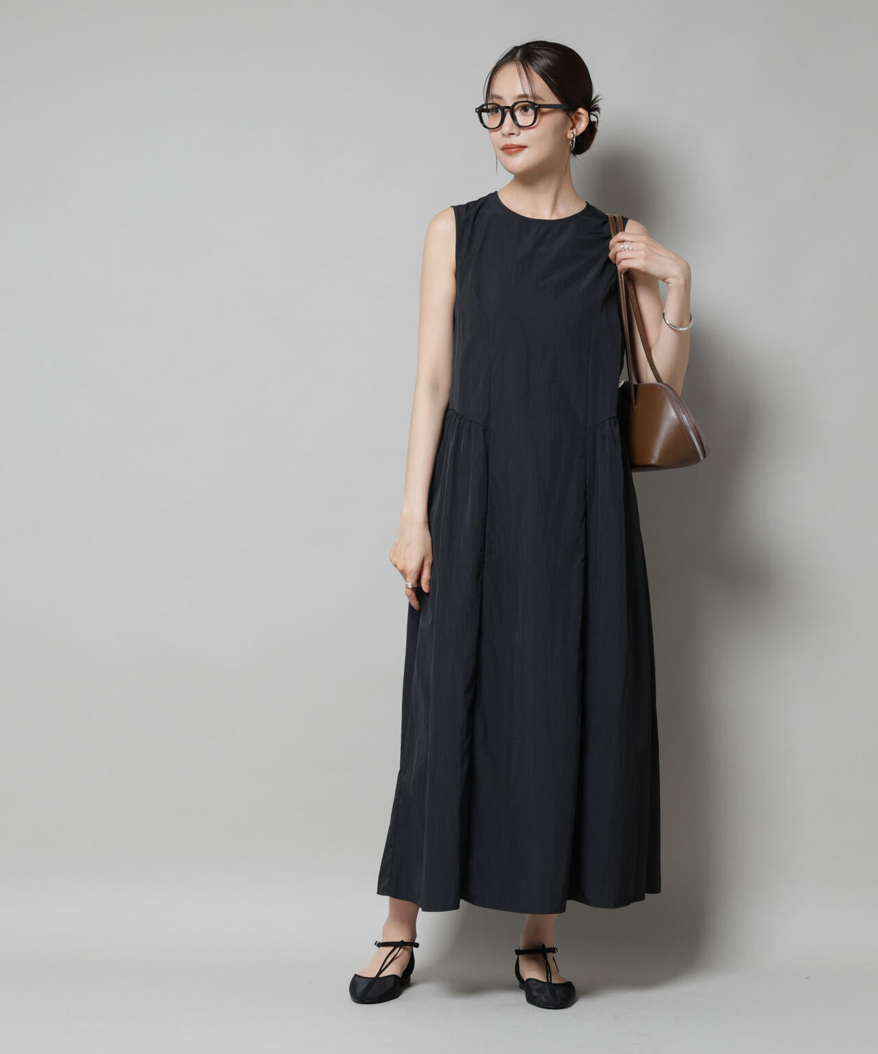 サイドギャザーナイロンワンピース