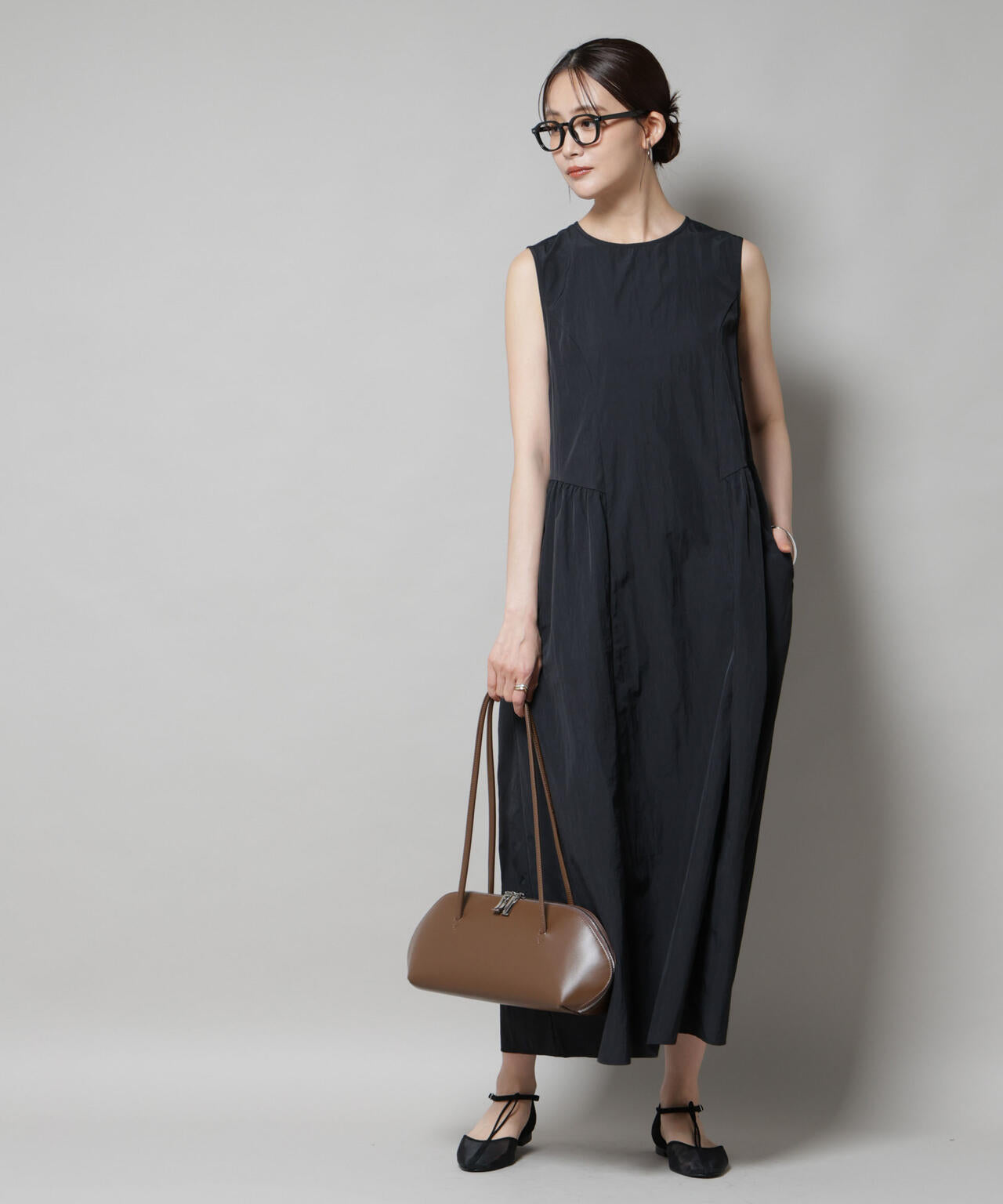 サイドギャザーナイロンワンピース