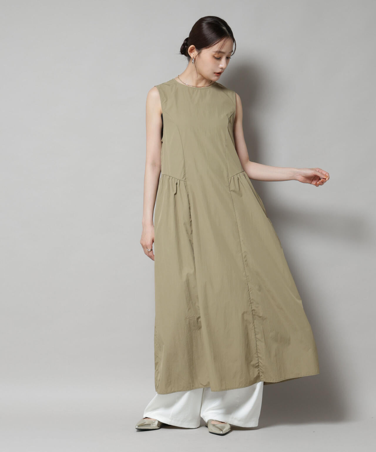 サイドギャザーナイロンワンピース