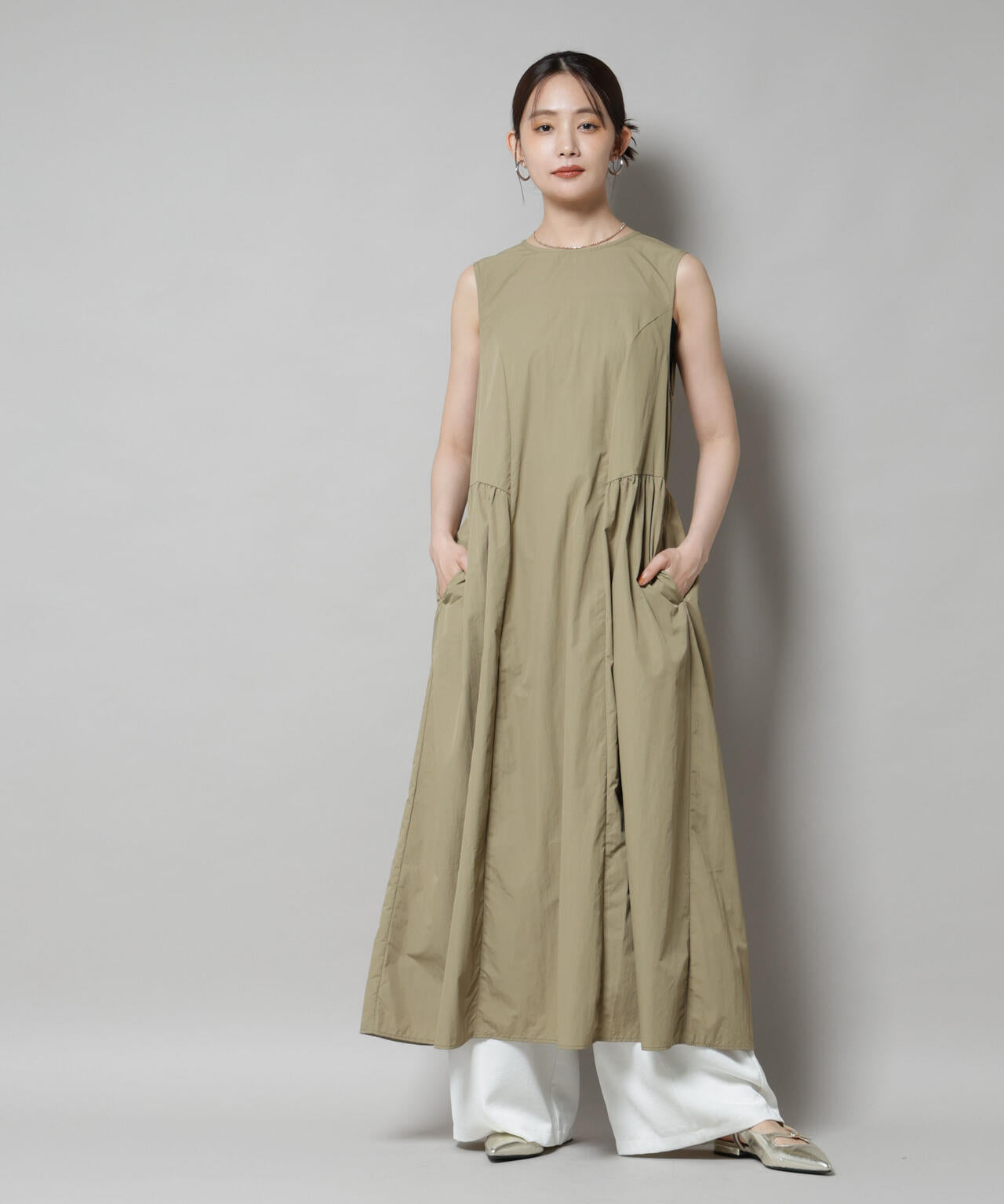 サイドギャザーナイロンワンピース