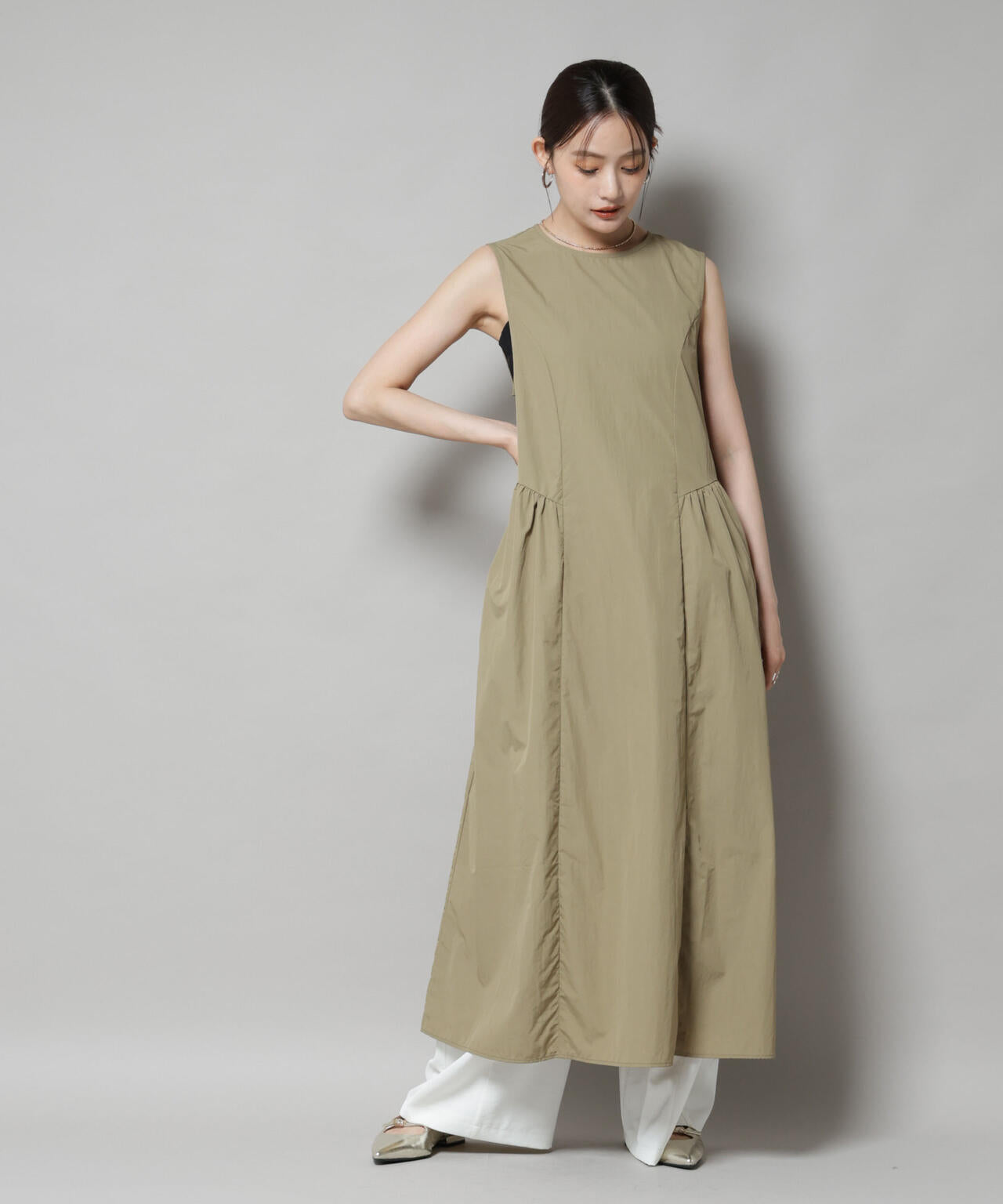 サイドギャザーナイロンワンピース
