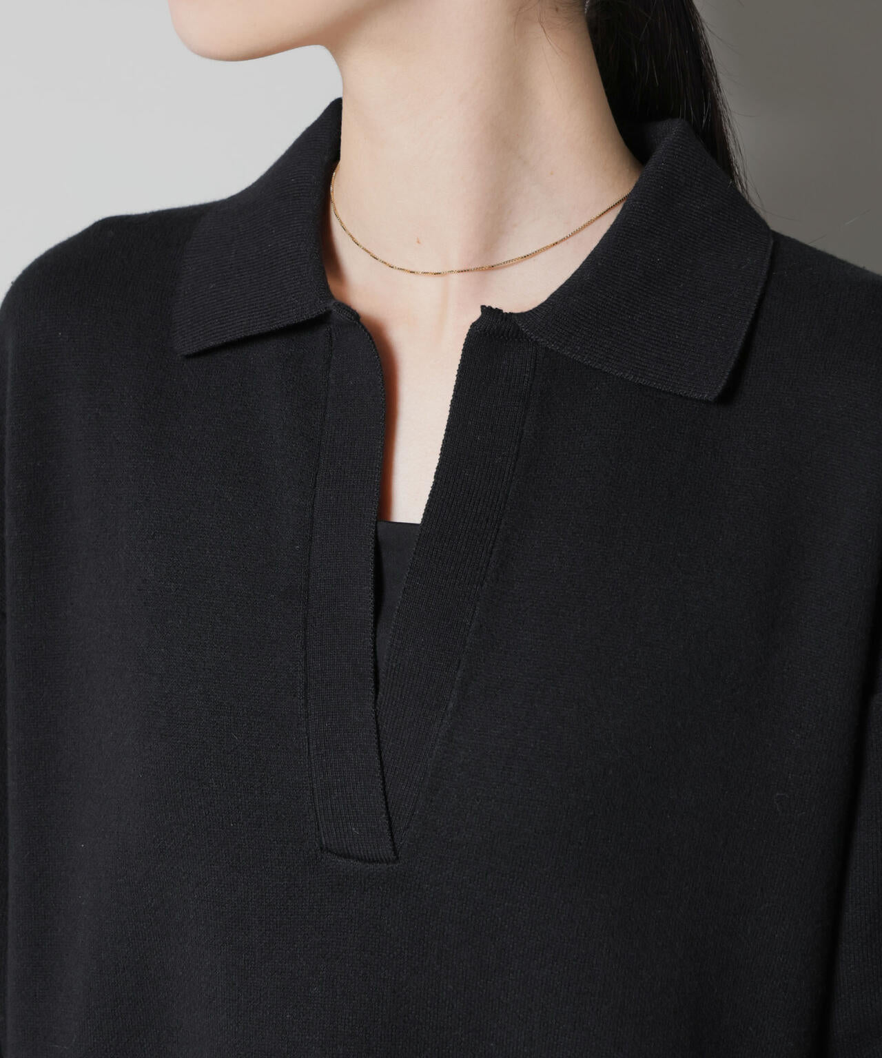 スウェットライク衿付きスキッパーニットワンピース