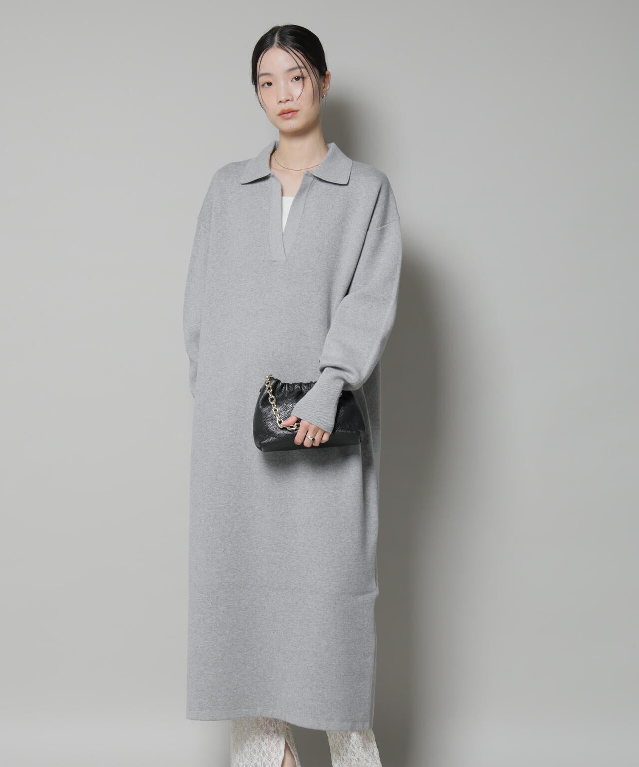 スウェットライク衿付きスキッパーニットワンピース