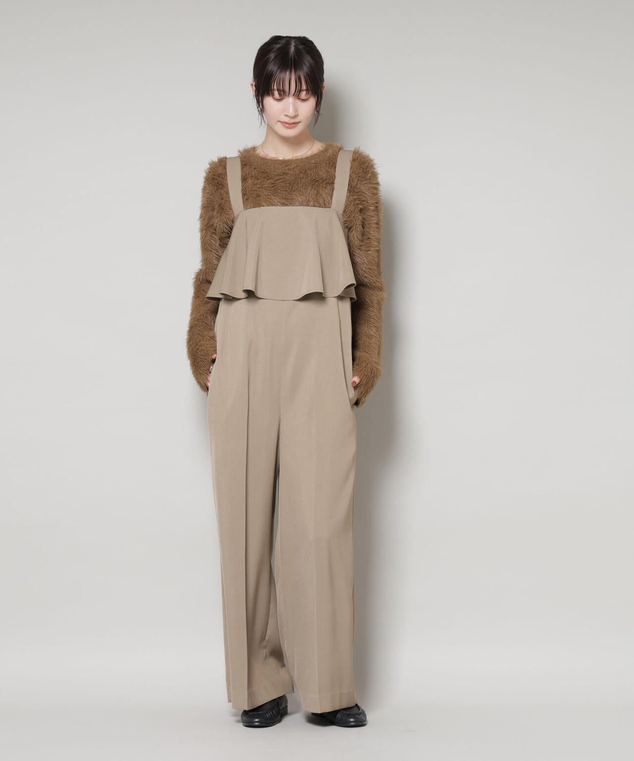 フロントフリルサロペットパンツ