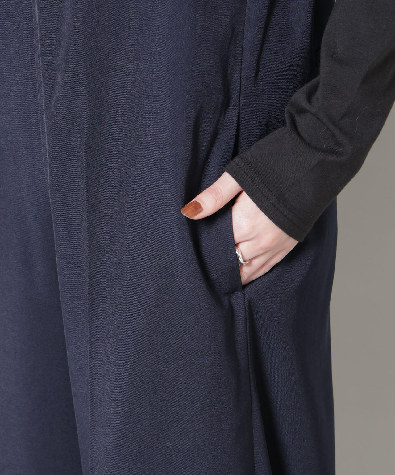 フロントフリルサロペットパンツ