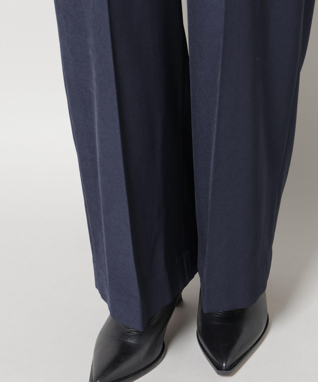 フロントフリルサロペットパンツ