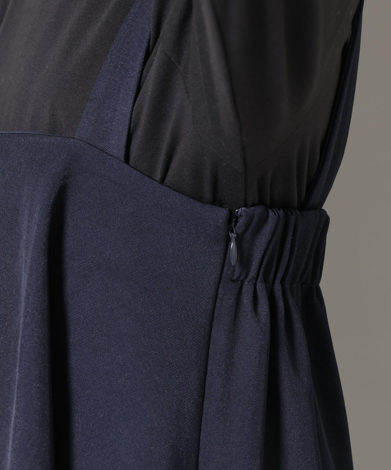 フロントフリルサロペットパンツ