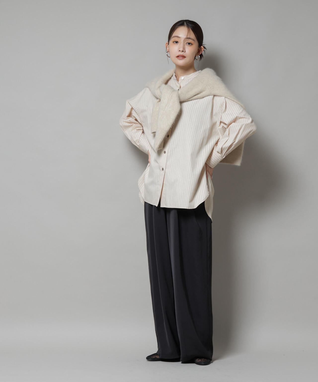 スタンドカラーストライプシャツ