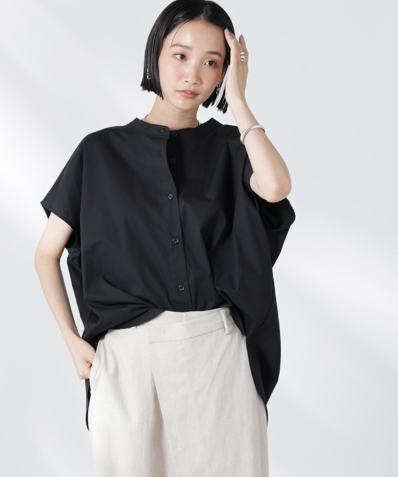 バックギャザーノースリーブブラウス