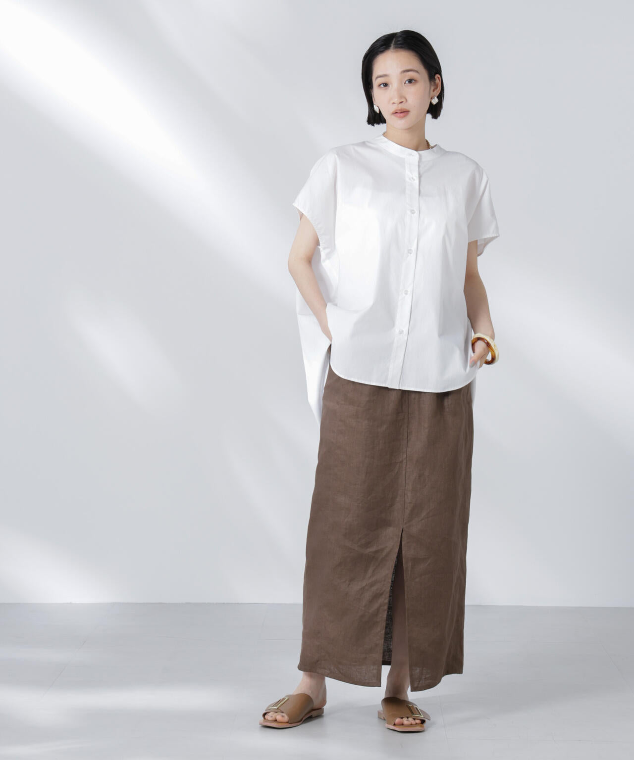 バックギャザーノースリーブブラウス