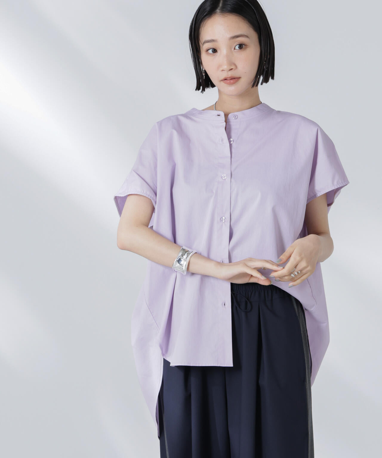 バックギャザーノースリーブブラウス