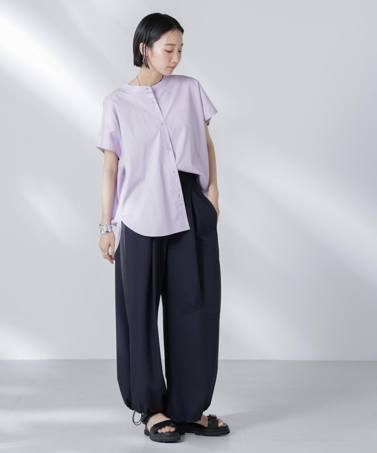 バックギャザーノースリーブブラウス