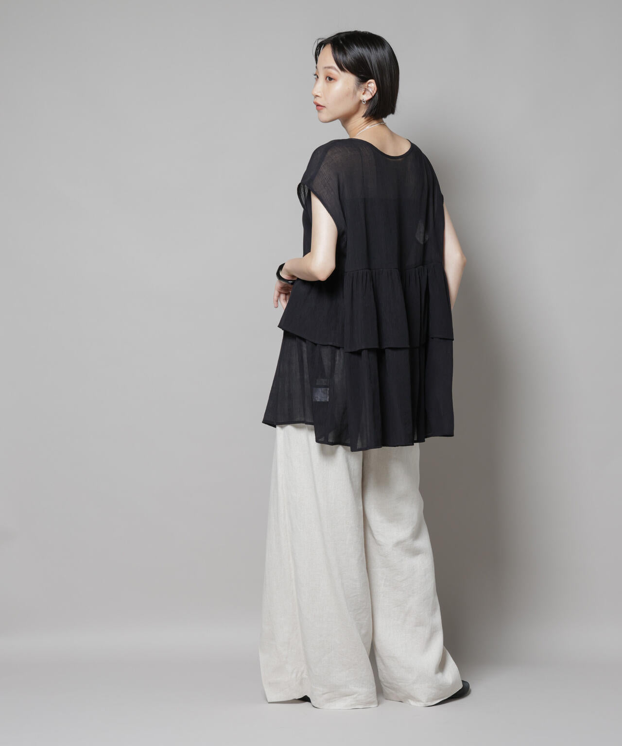 前後2wayシアー楊柳ノースリーブティアードブラウス