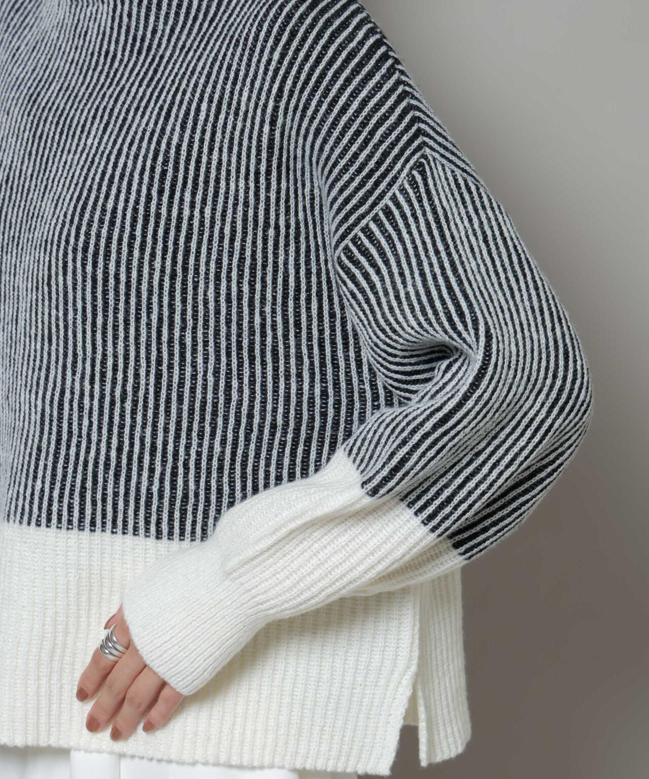 シャドーストライプニットプルオーバー