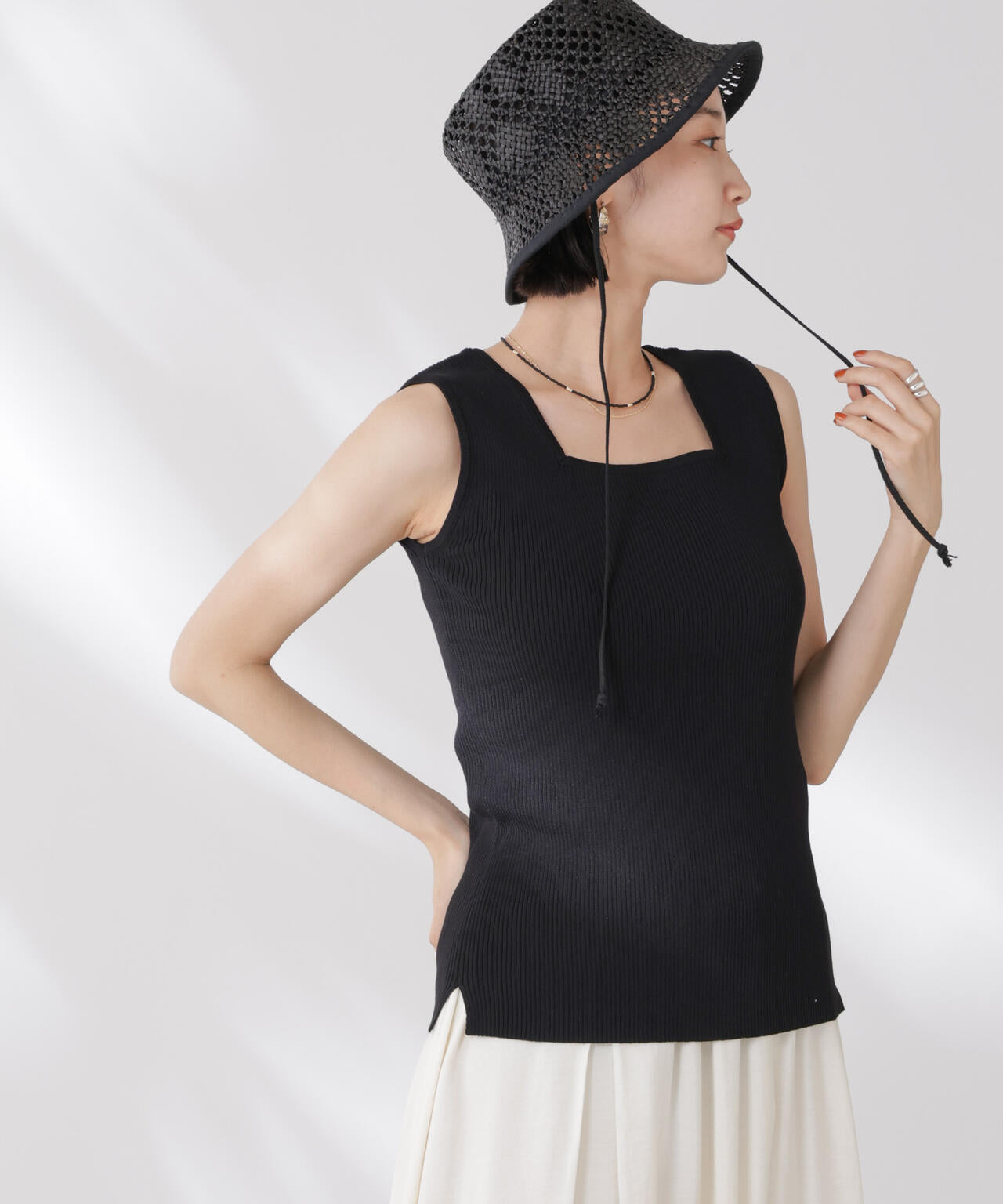 前後2wayスクエア&クルーネックリブニットタンクトップ