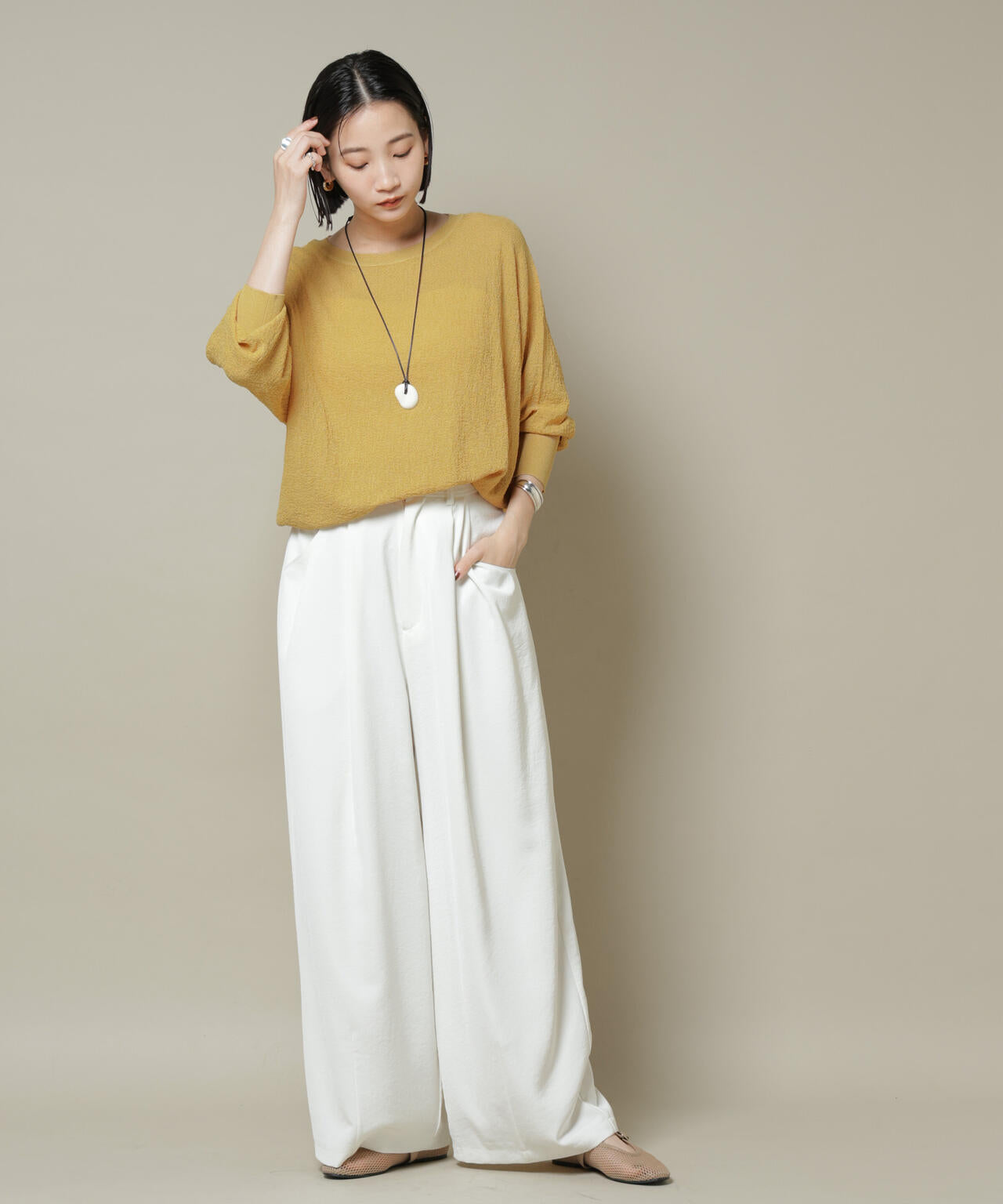 梨地ボートネックワイドシルエットニット