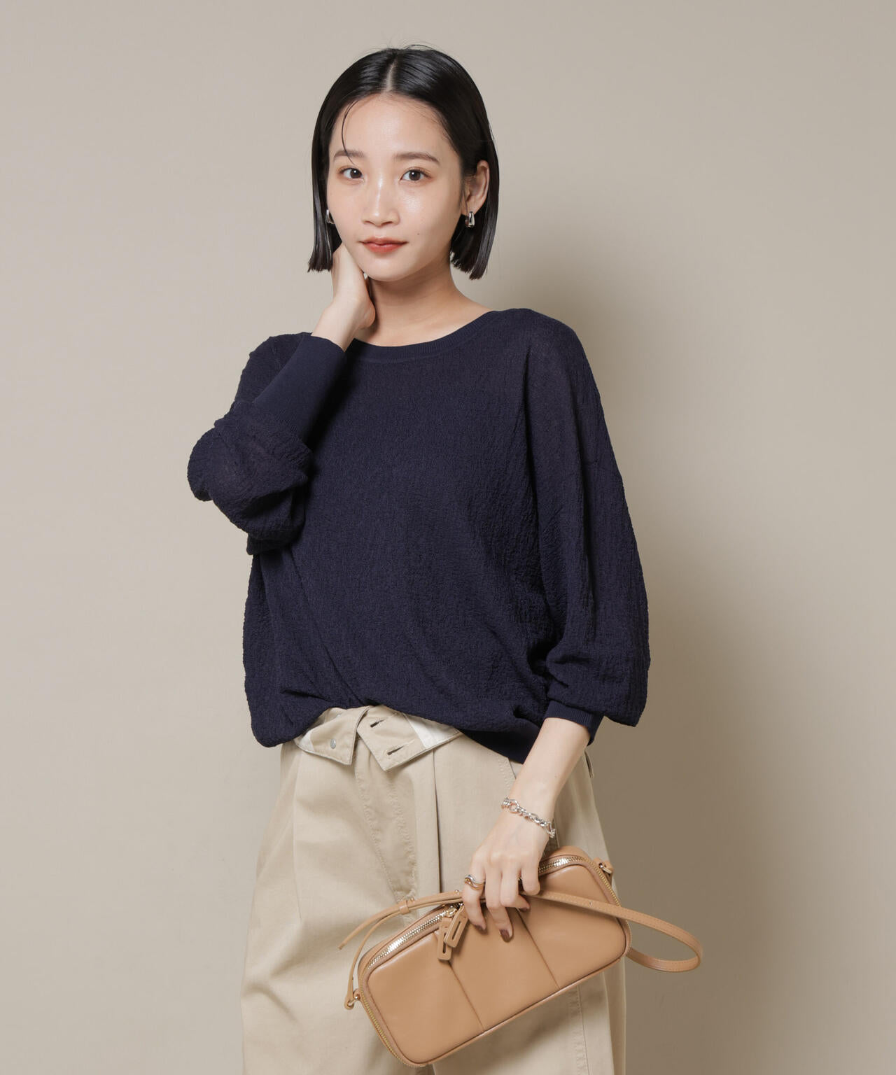 梨地ボートネックワイドシルエットニット