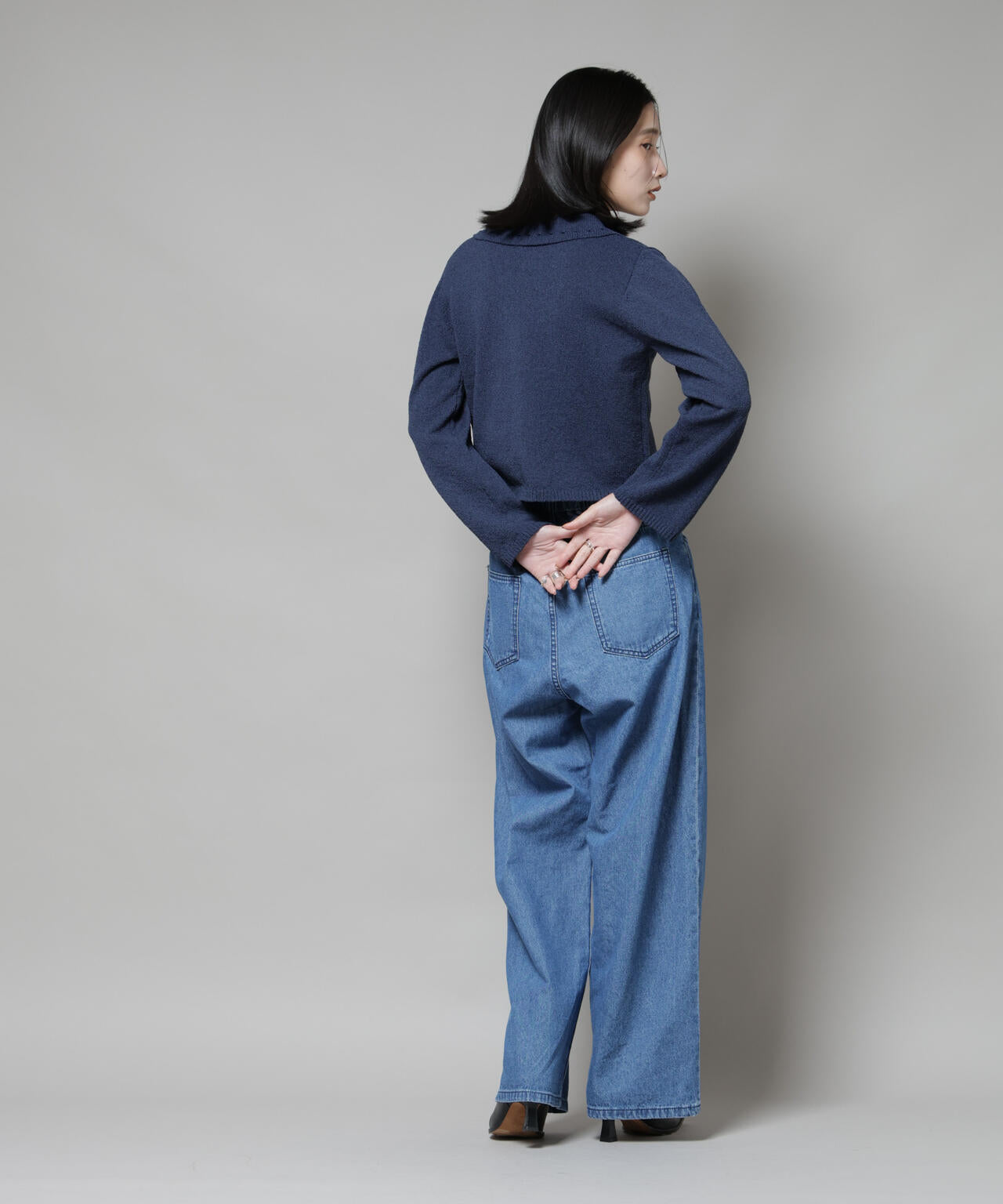 衿付アイレットクロップドニットカーディガン