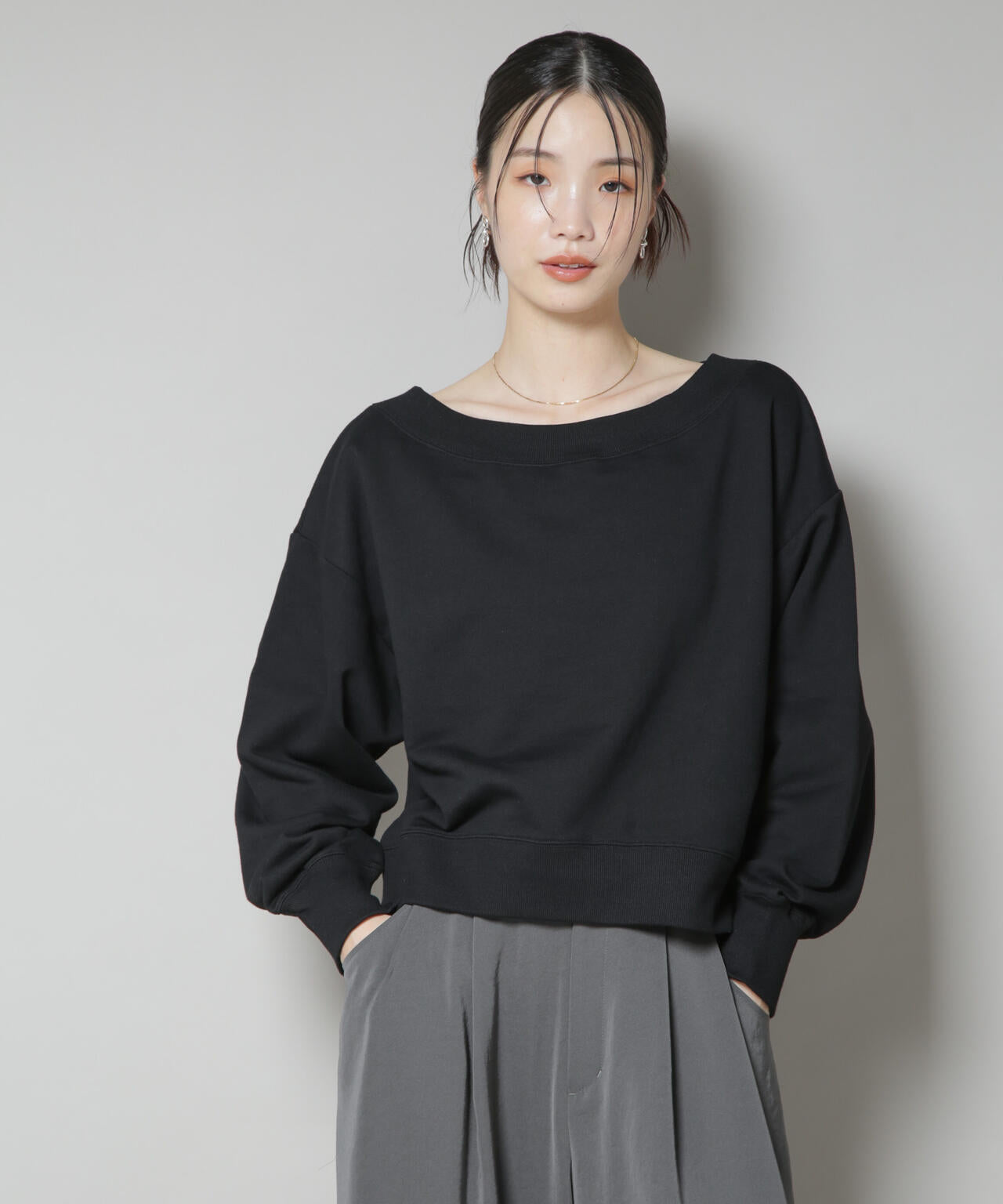 ワイドボートネックスウェットトップス