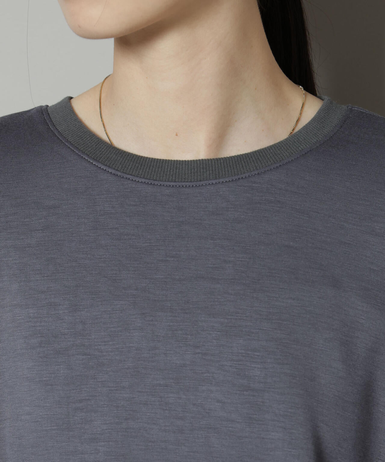 ドルマンスリーブバックドロストヘムカットプルオーバー