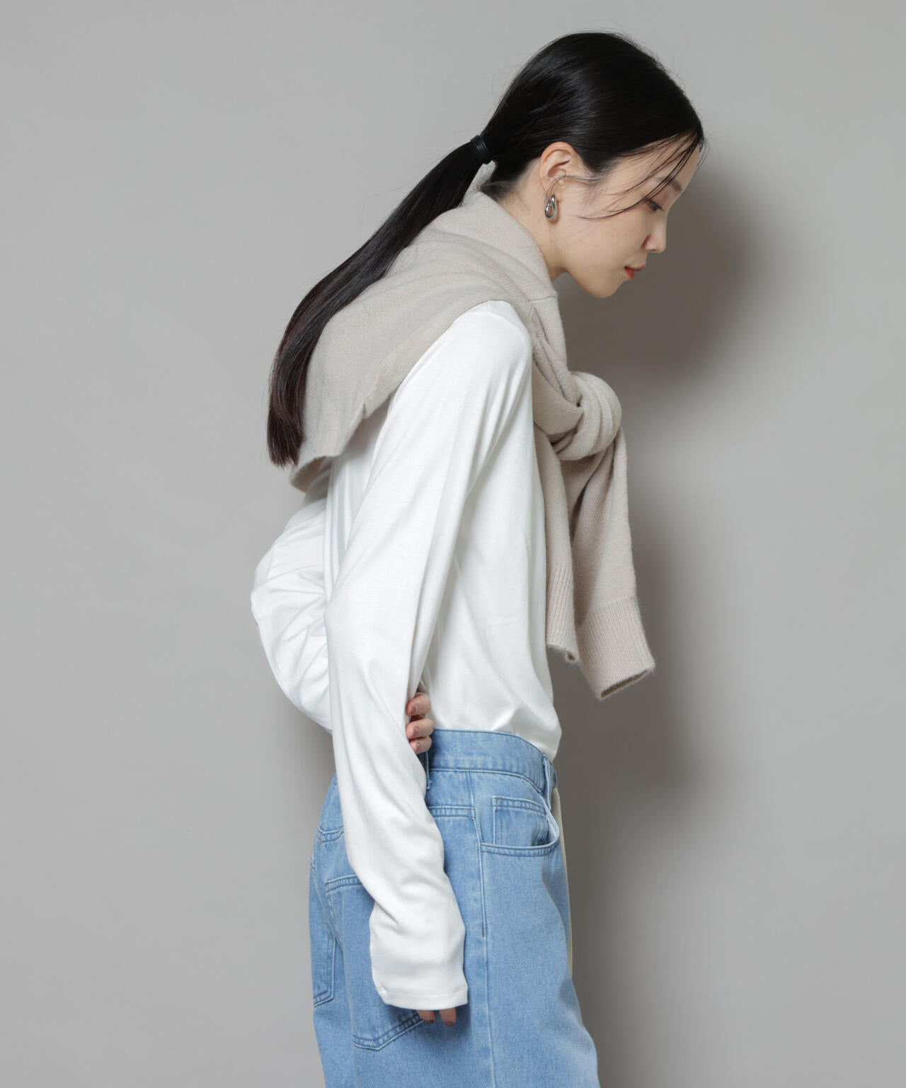 吸湿発熱クルーネックロングスリーブTシャツ