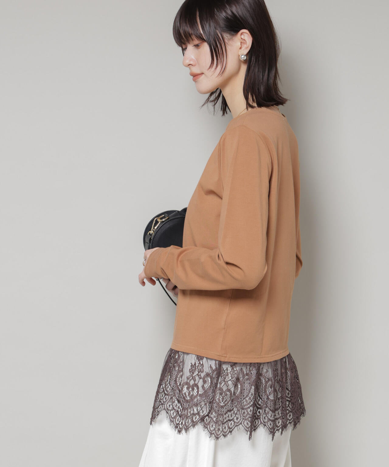 裾レースドッキングロングTシャツ