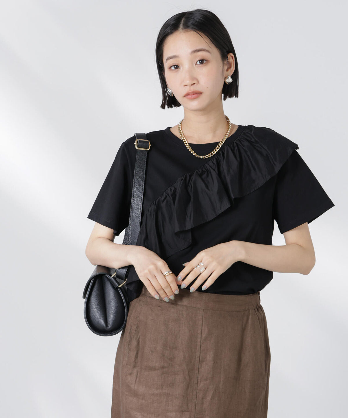 アシンメトリーフリル異素材コンビTシャツ