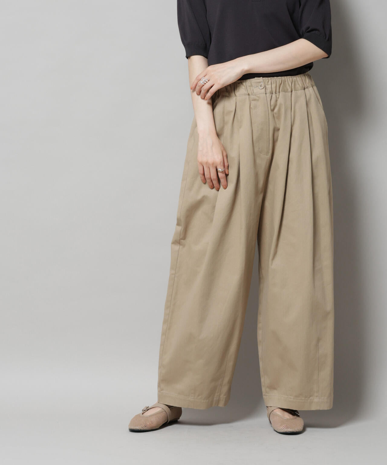 タックコクーンチノパンツ