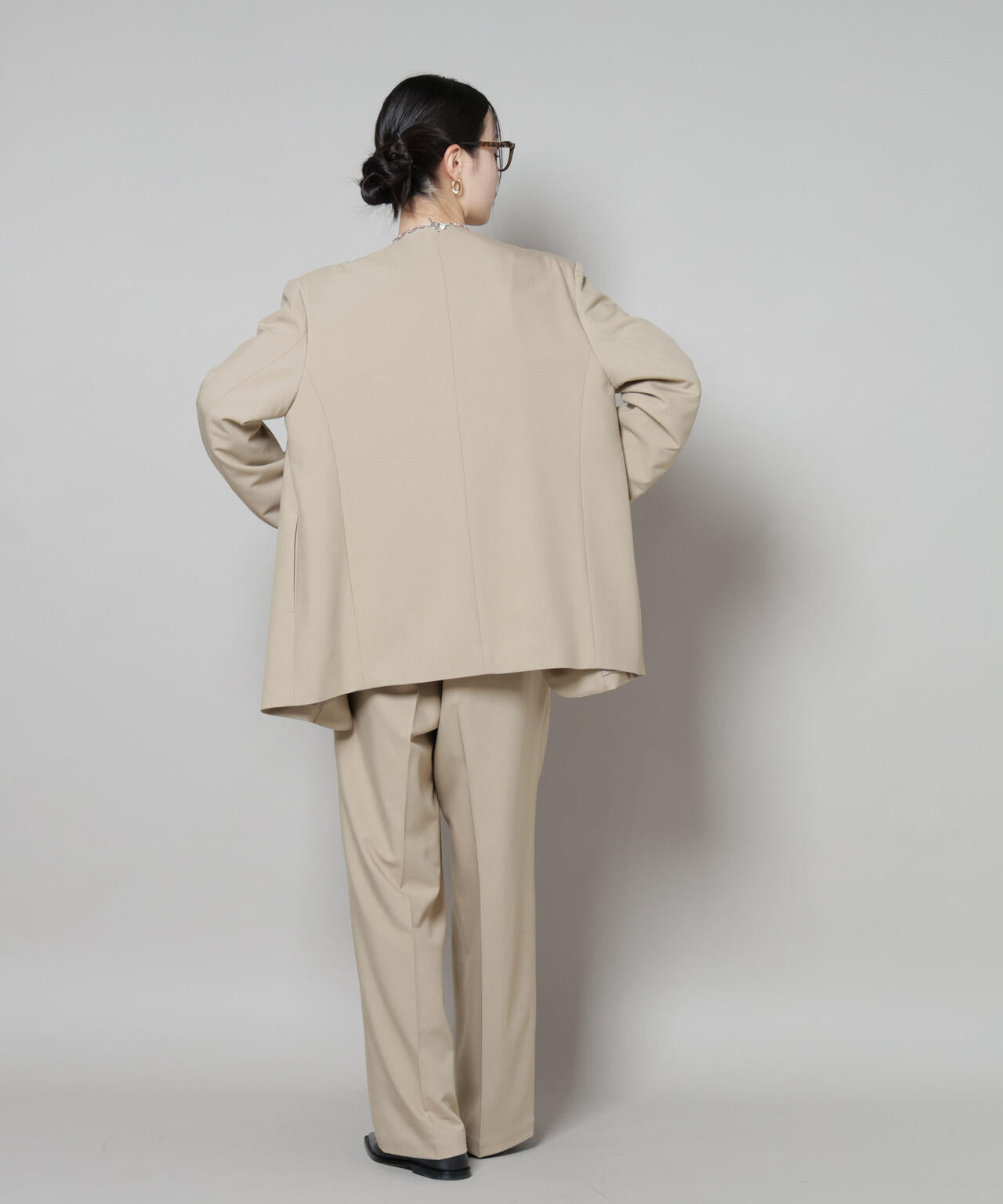 ワンタックセンタープレスストレートパンツ(セットアップ可)