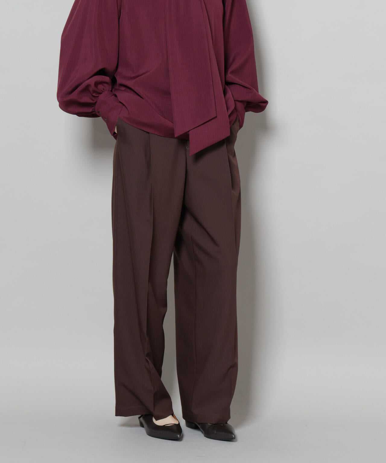 ワンタックセンタープレスストレートパンツ(セットアップ可)