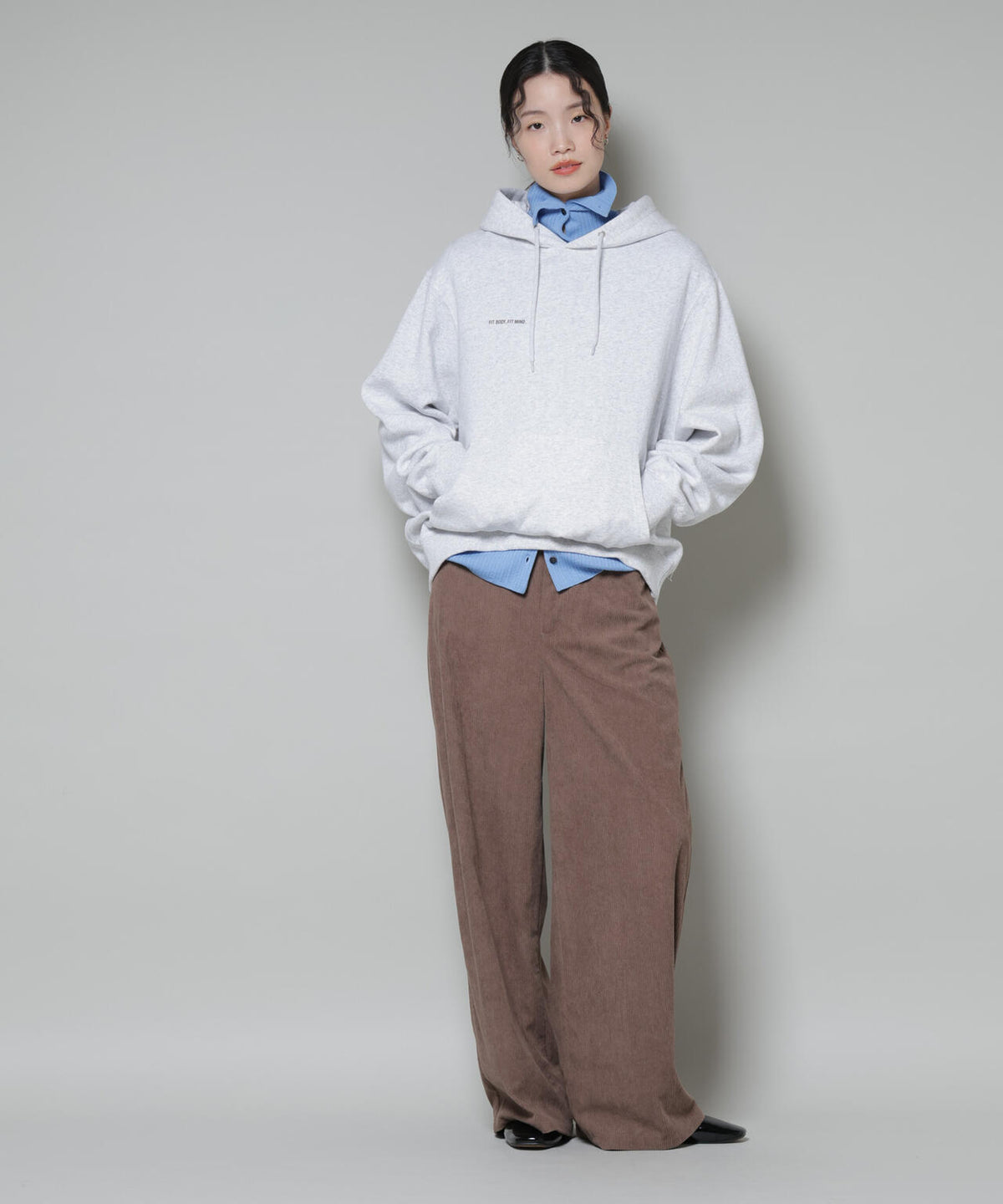 ソフトコーデュロイストレートパンツ