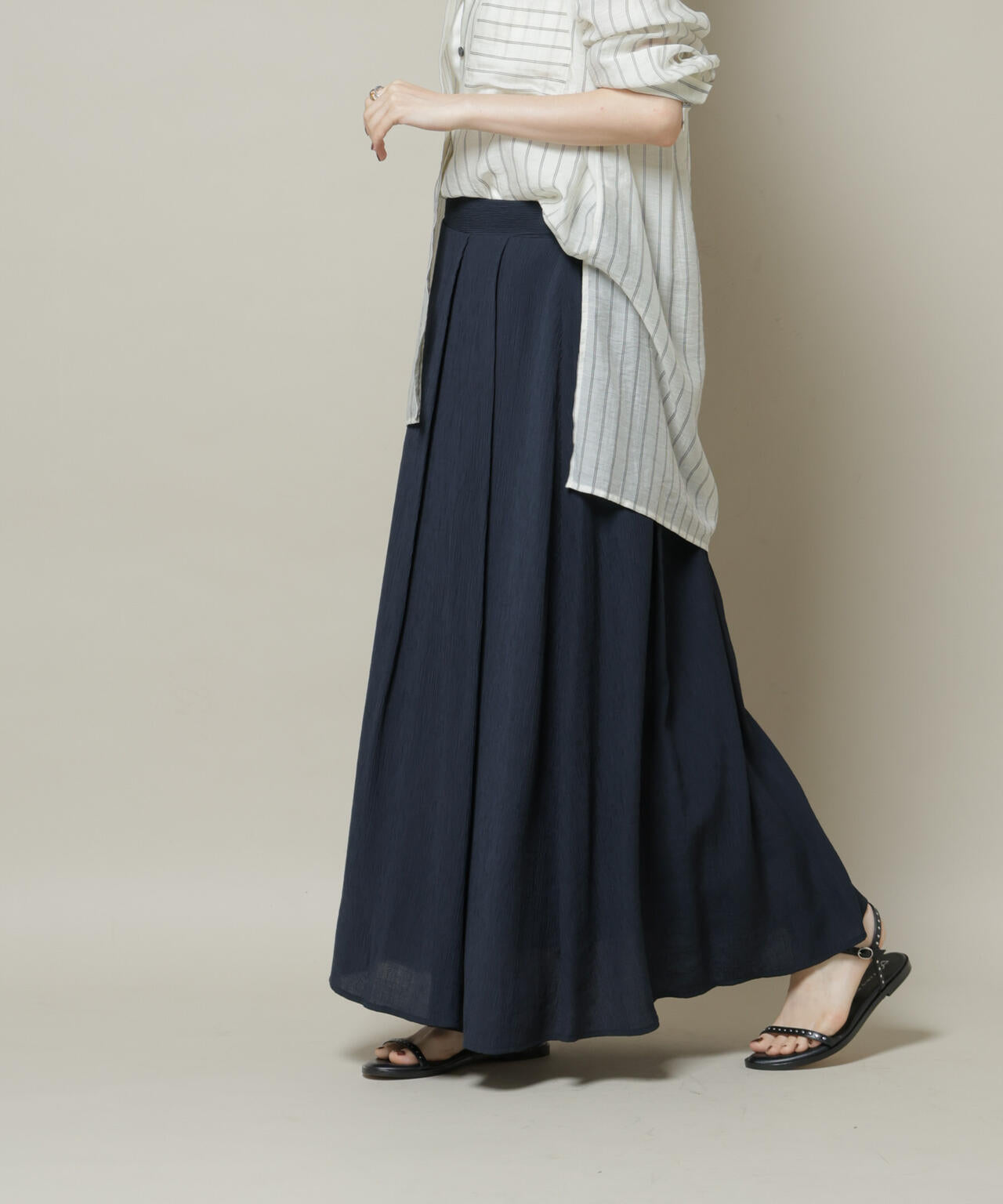 楊柳タックフレアスカート