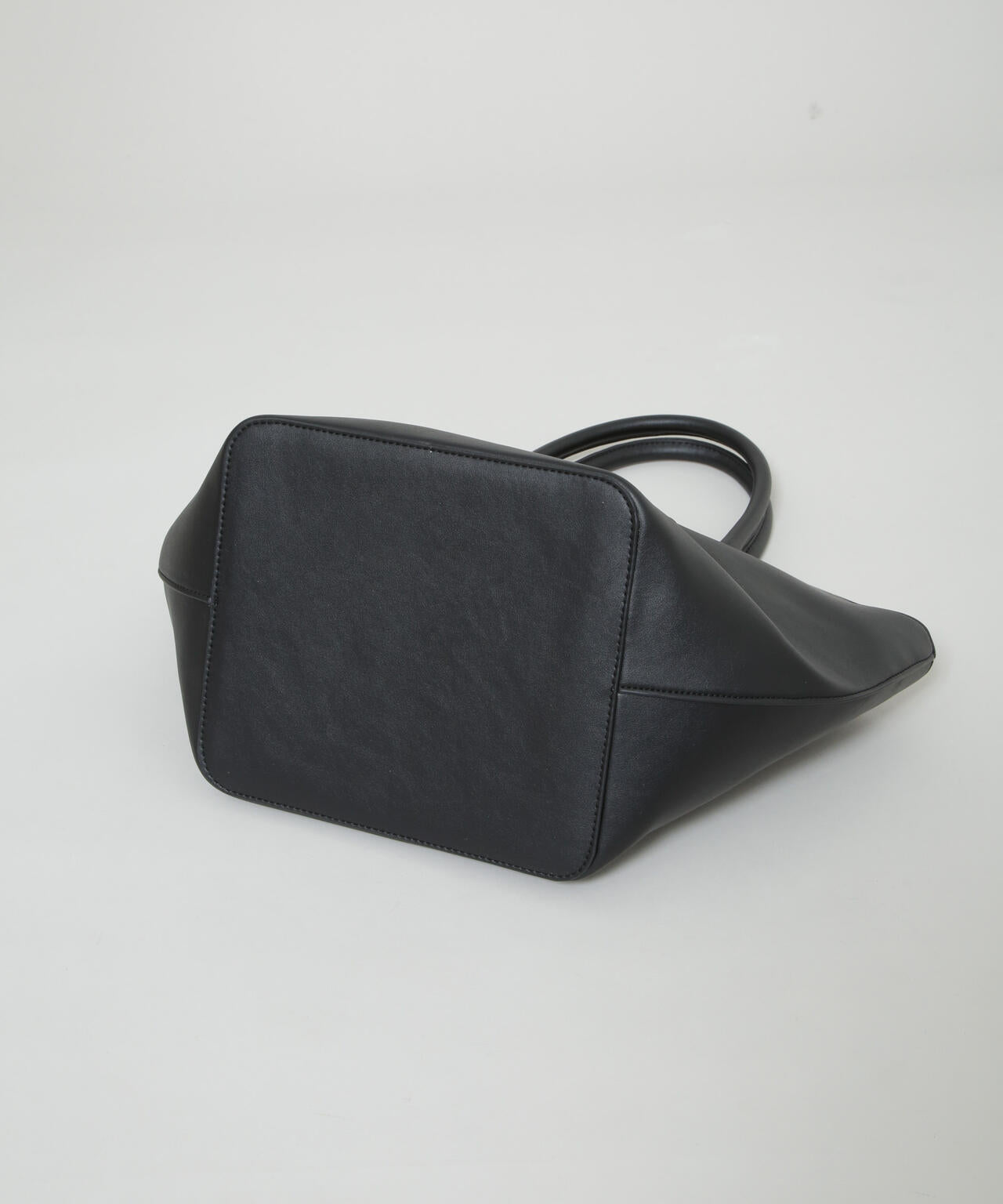 ラウンドシンプルトートバッグ