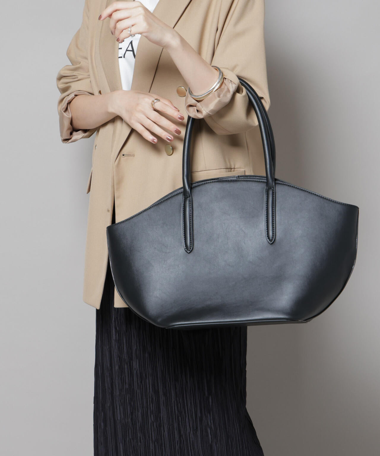 ラウンドシンプルトートバッグ