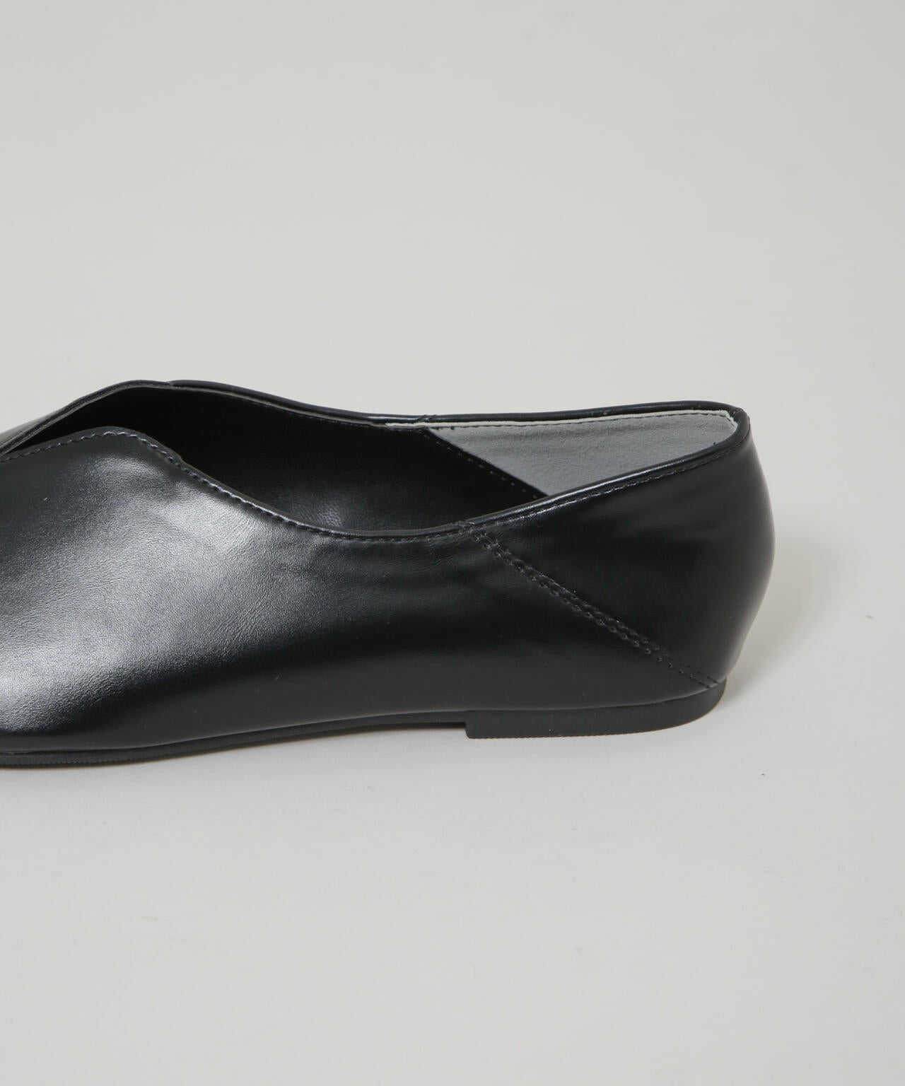 Vカット2wayフラットシューズ